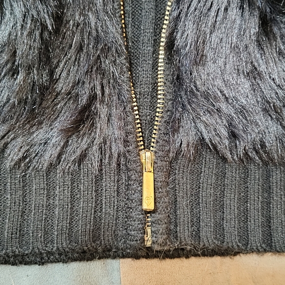 Thalia Sodi faux fur front black sweater vest - Picture 3 of 5